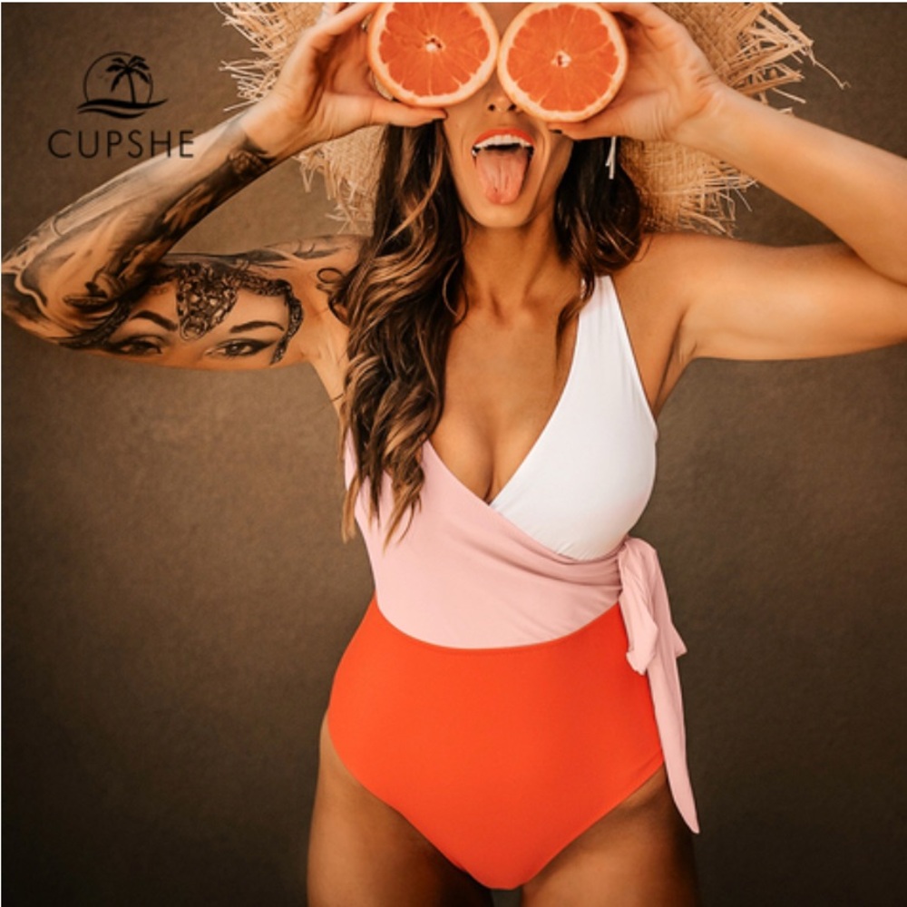 Cupshe Orange And White Colorblock One-piece Swimsuit Women Patchwork Size L